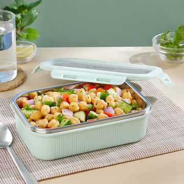 Larah Freshbyte 600ml Rectangular Lunch Box
